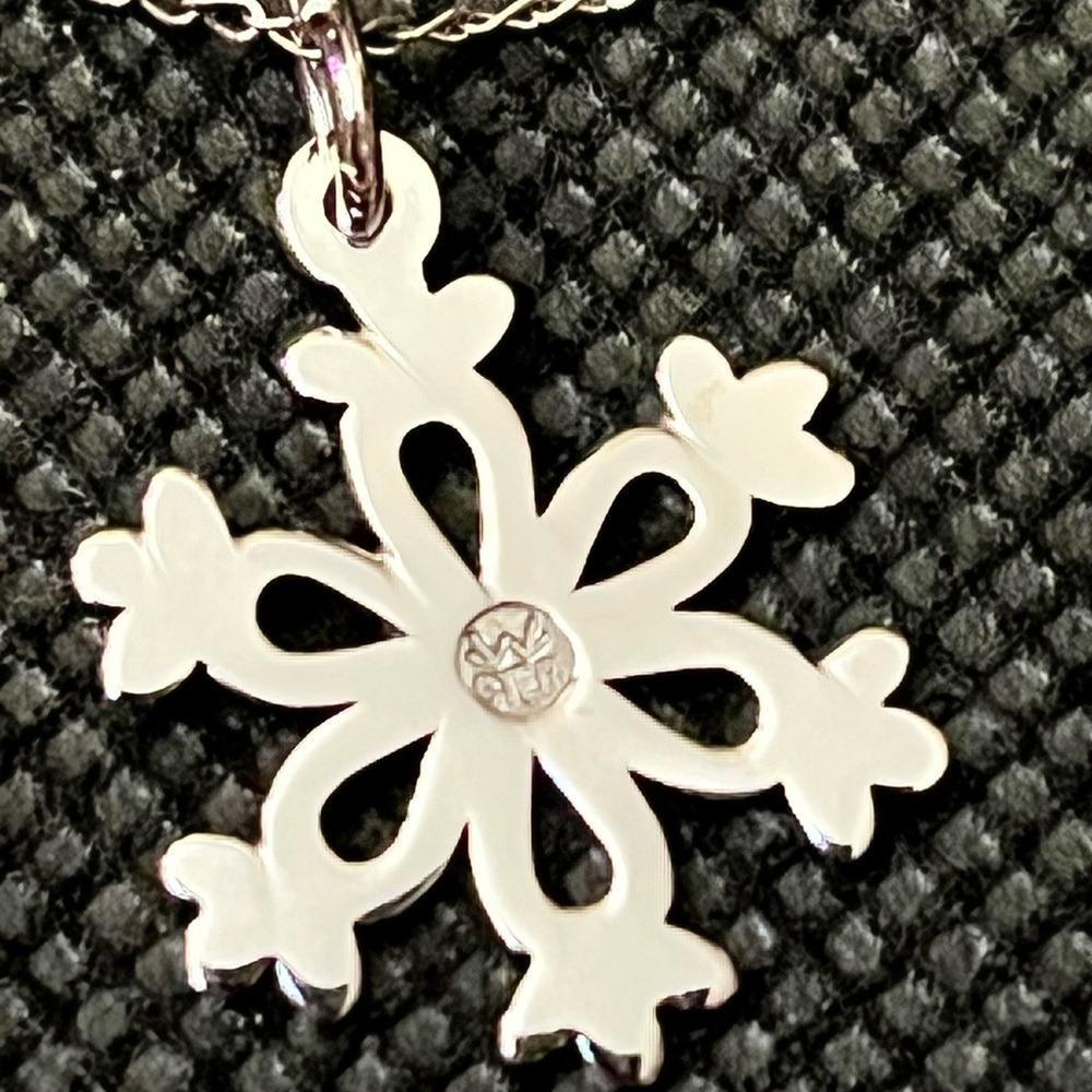 Sterling silver snowflake necklace